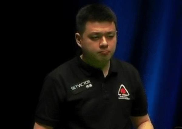 的多米诺骨 的多米诺骨